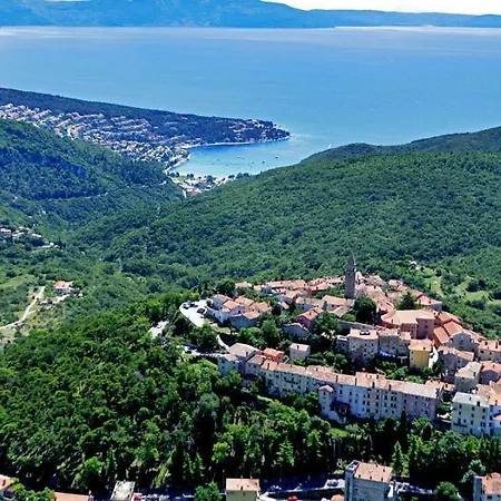 Apartment Orka *