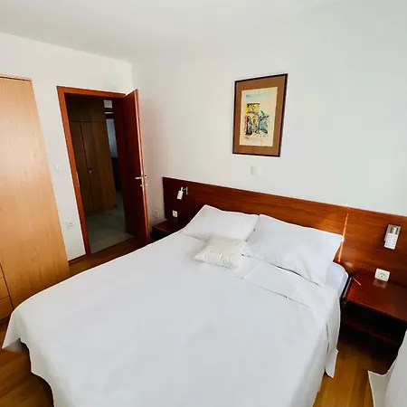 Apartment Orka *